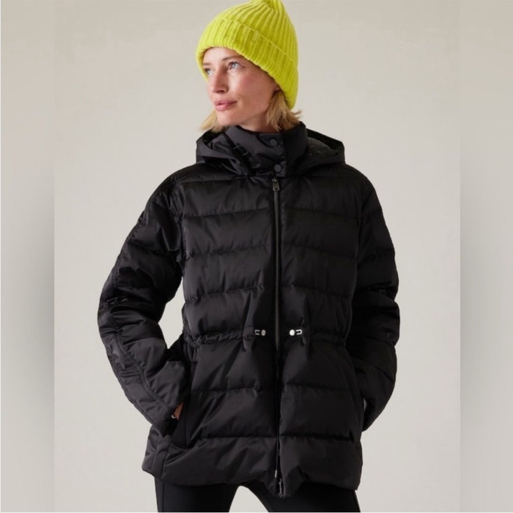 Athleta Pursuit Sateen Down Puffer Black - Women's Winter Coat